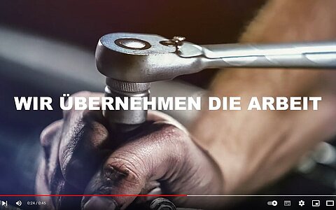 Der Handwerkerfilm soll Endkunden animieren, Lösungen bei den SHK-Innungsfachbetrieben zu suchen.